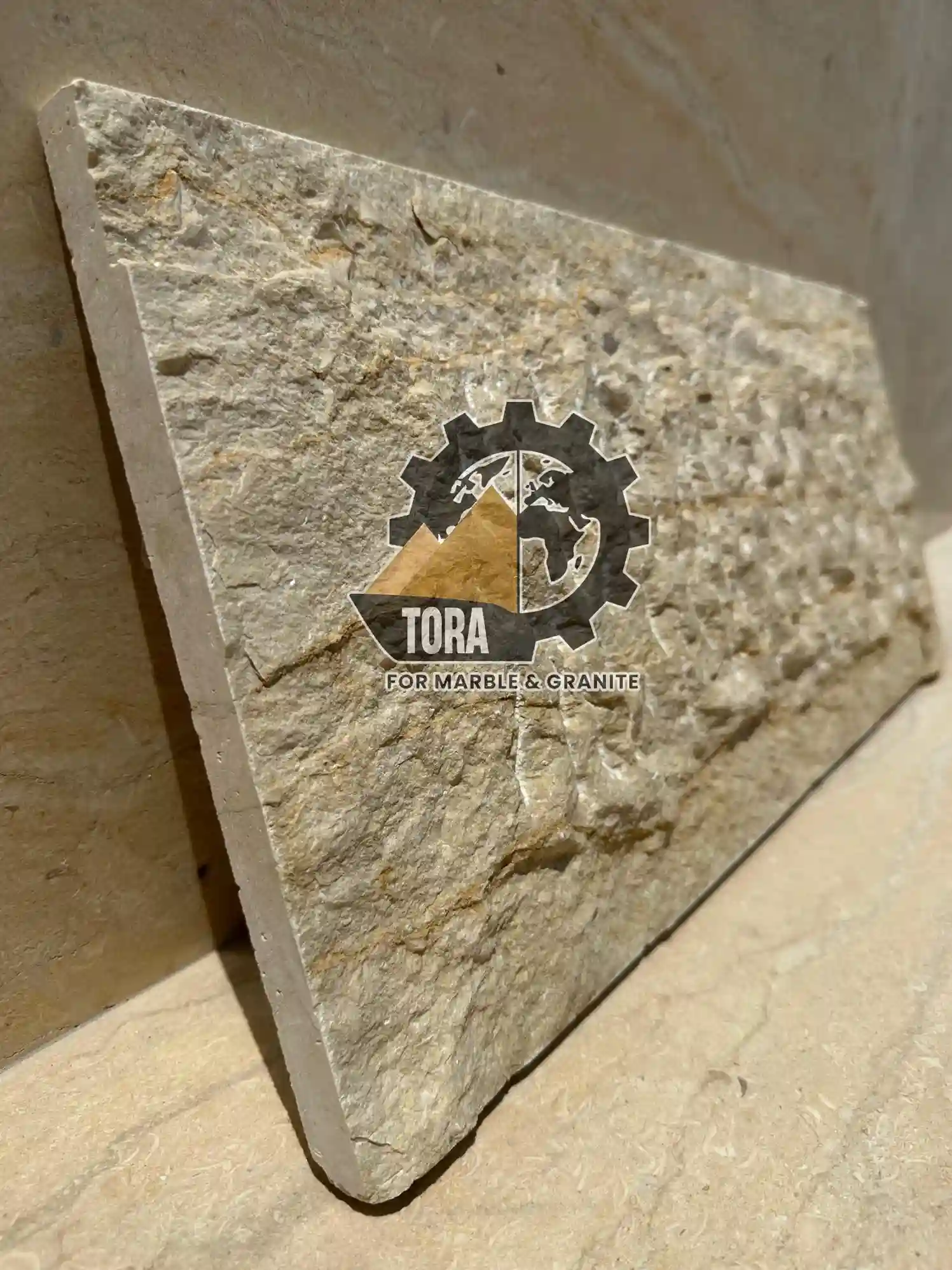 Silvia Menia Split Face